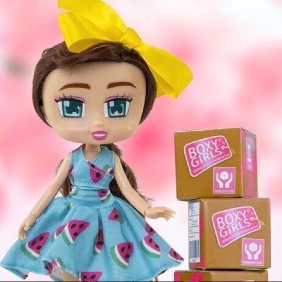 💝 BOXY GIRL “BROOKLYN” FASHION DOLL 💝 - Picture 5 of 5